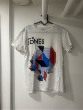 2000s Jack & Jones T Shirt